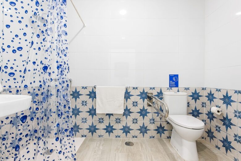 Hostal Okeanos Eco Guest House