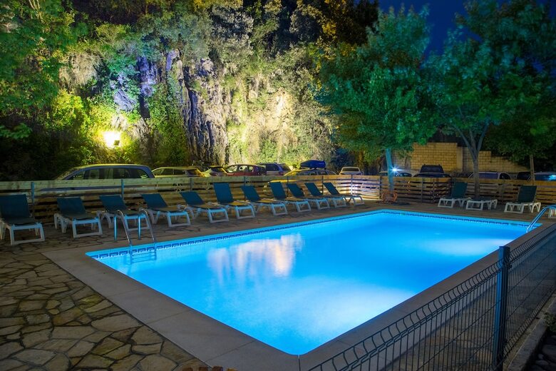 Hotel Los Arces