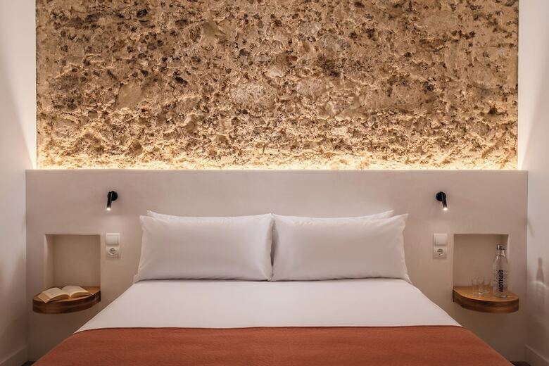 Hostal Bypillow Casa Gades