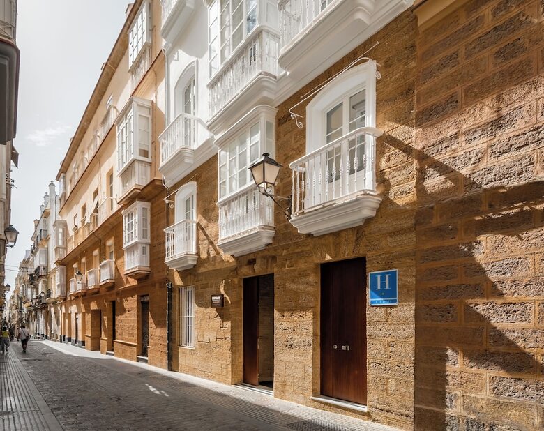 Hostal Bypillow Casa Gades