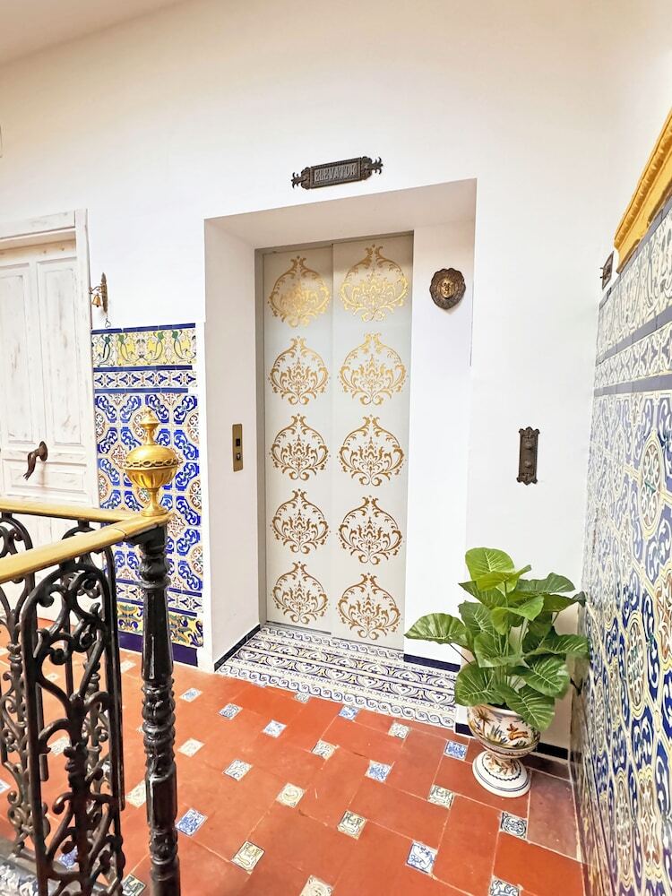 Palace House H�rcules
