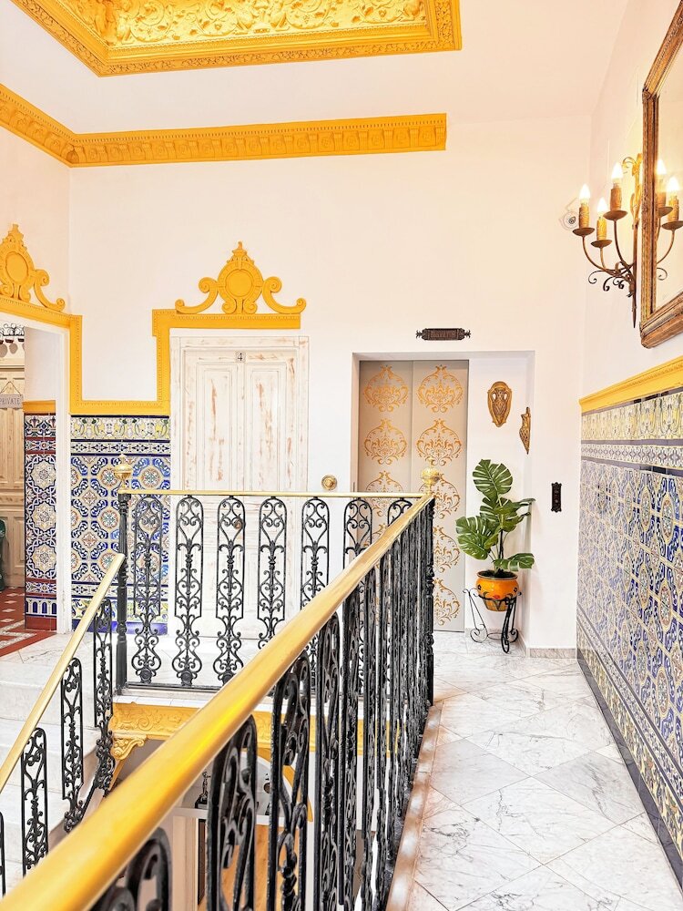 Palace House H�rcules