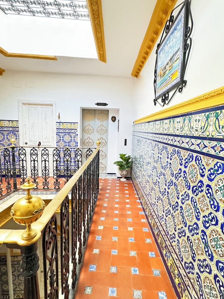 Palace House H�rcules