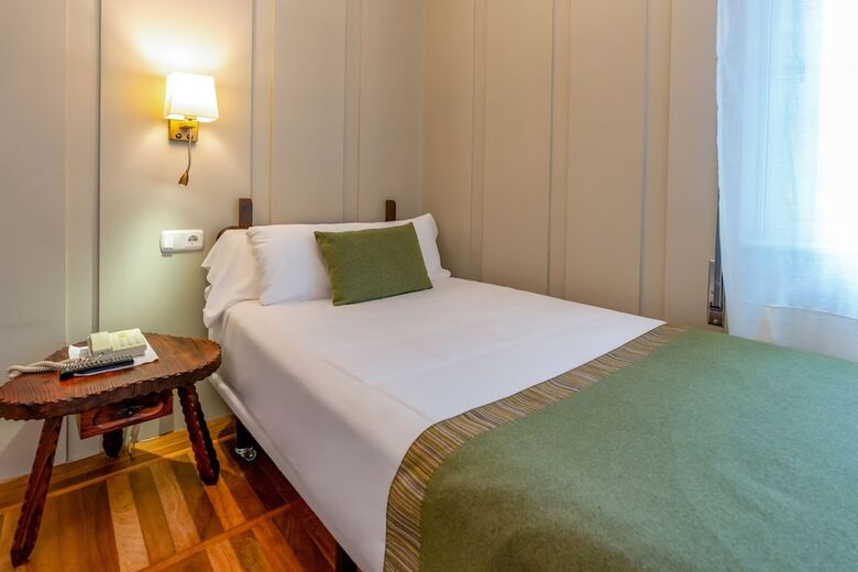 Hotel Alc�zar - Ir�n Centro
