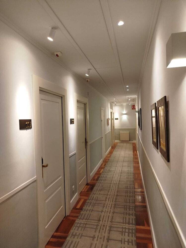 Hotel Alc�zar - Ir�n Centro