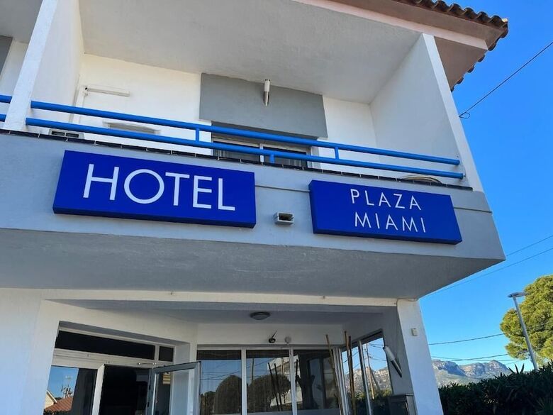 Hotel Plaza Miami Solo Adultos