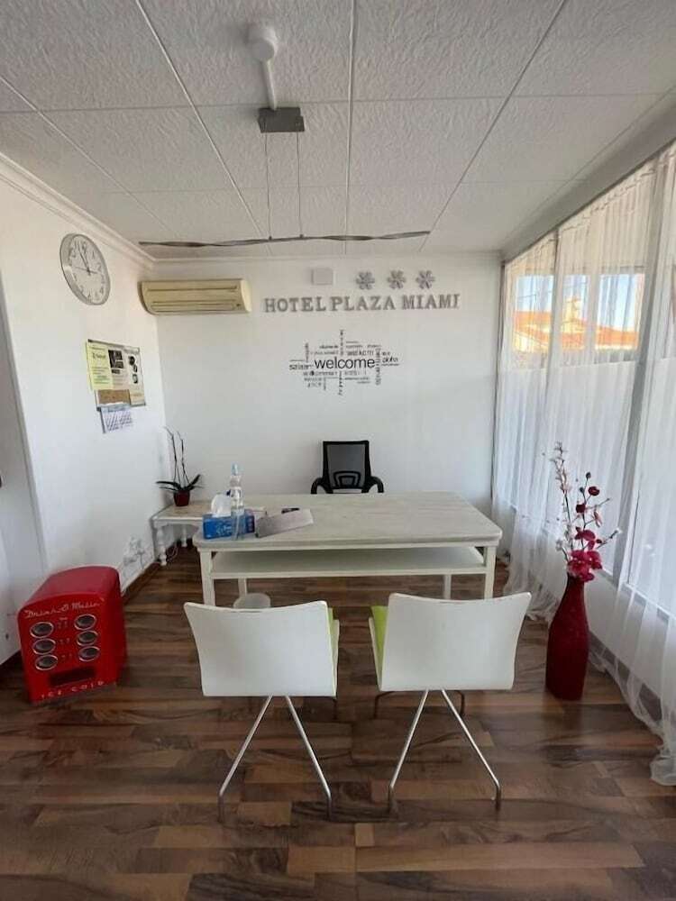 Hotel Plaza Miami Solo Adultos