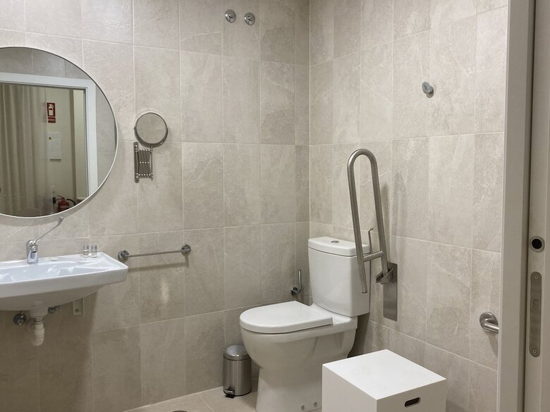 Hotel Nava Suites