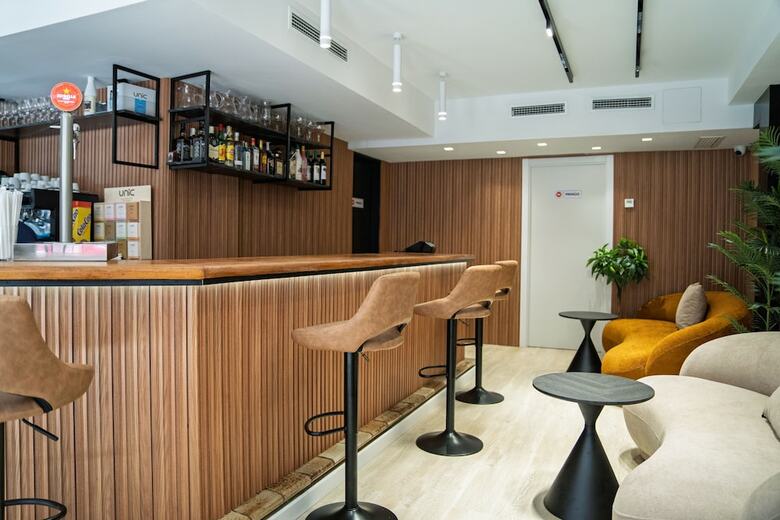 Mefolinkel Suits Hotel
