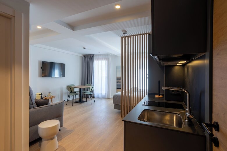 Hotel Be10 Suites