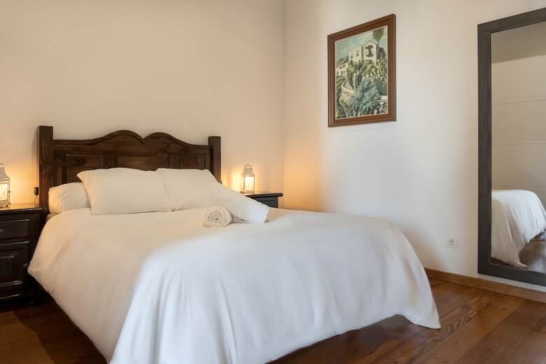 Santa Ana Suite & Rooms