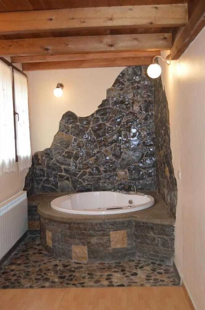 Aparthotel Apartamentos Aguasaliu