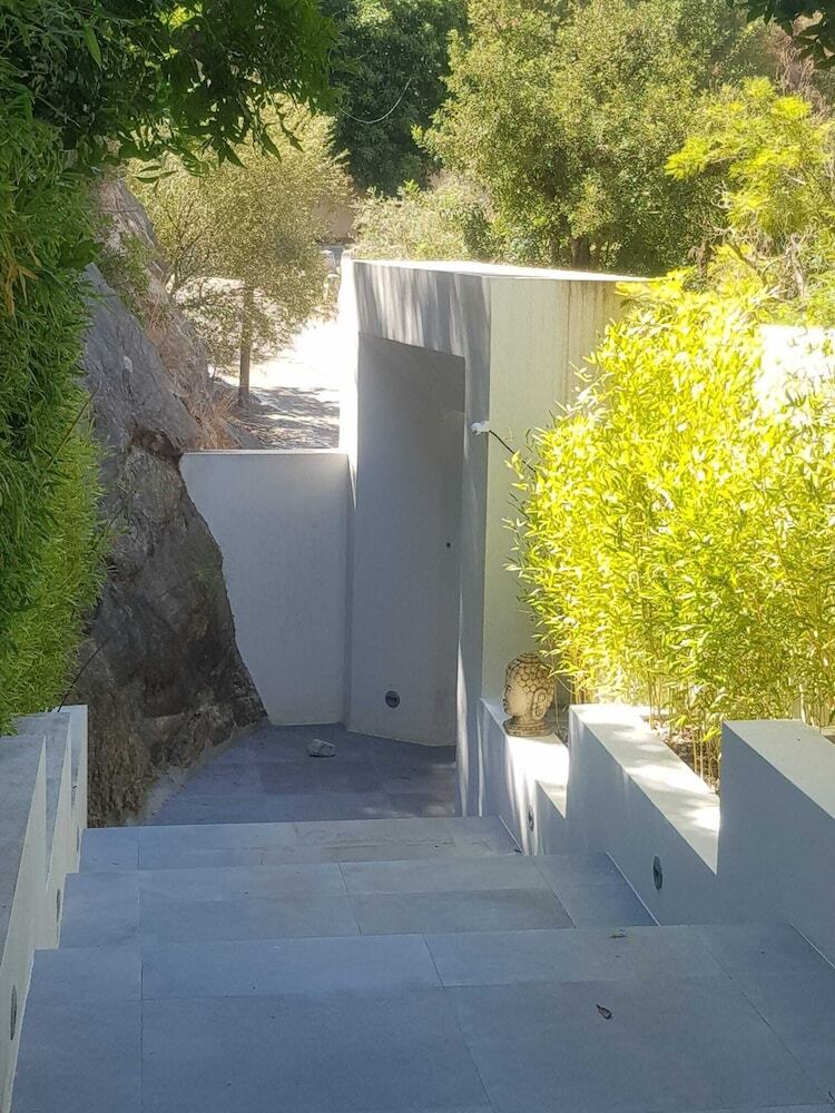 Marbella Boutique Art