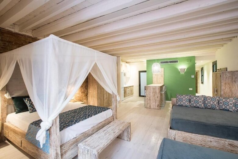Hotel La Bodega Suites