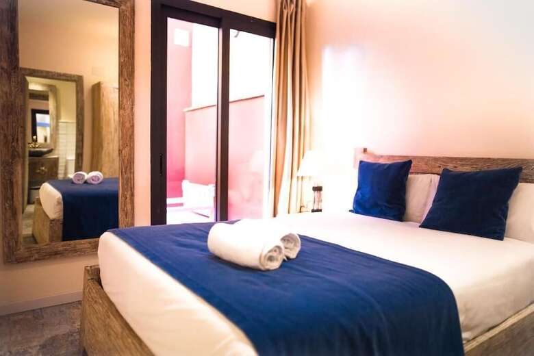 Hotel La Bodega Suites