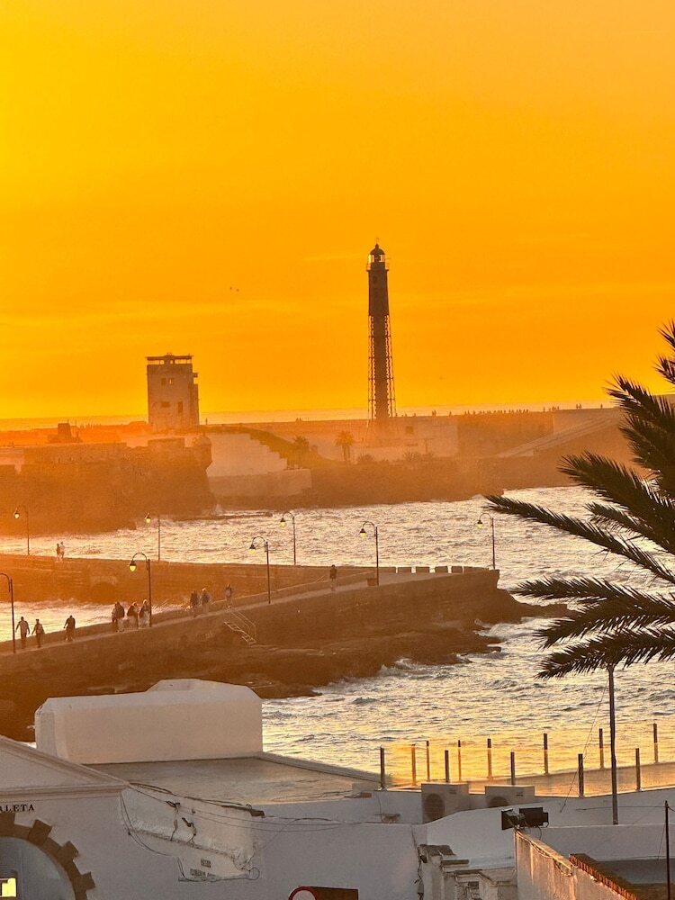 La Caleta Qe Hotels