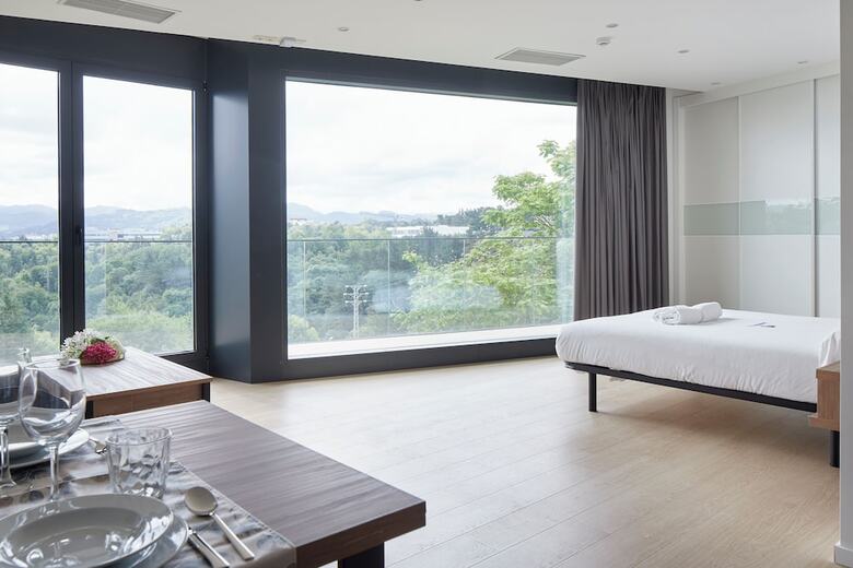 Aparthotel Mantulene Apartments - Basque Stay