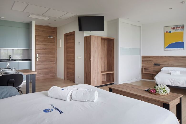 Aparthotel Mantulene Apartments - Basque Stay