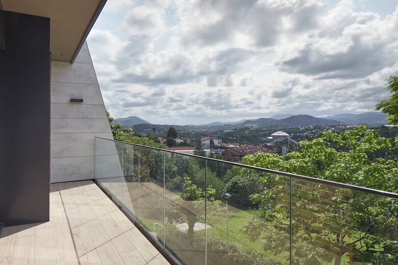 Aparthotel Mantulene Apartments - Basque Stay