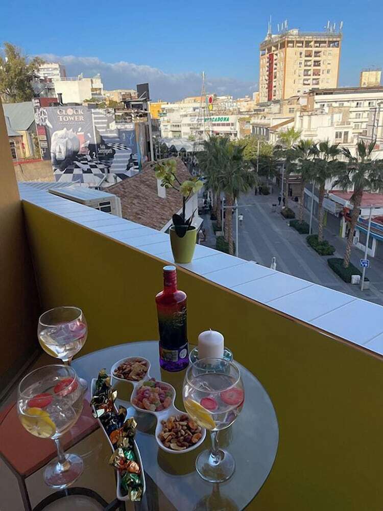 Lahola Glam Suites