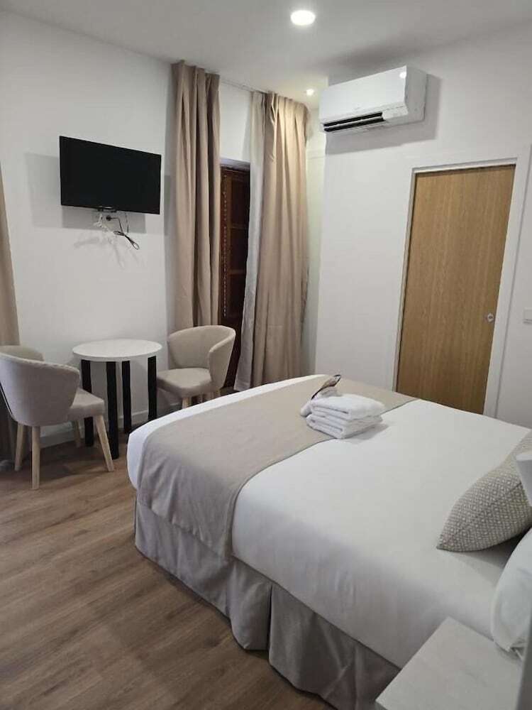 Pension Le Petit Palu Sevilla