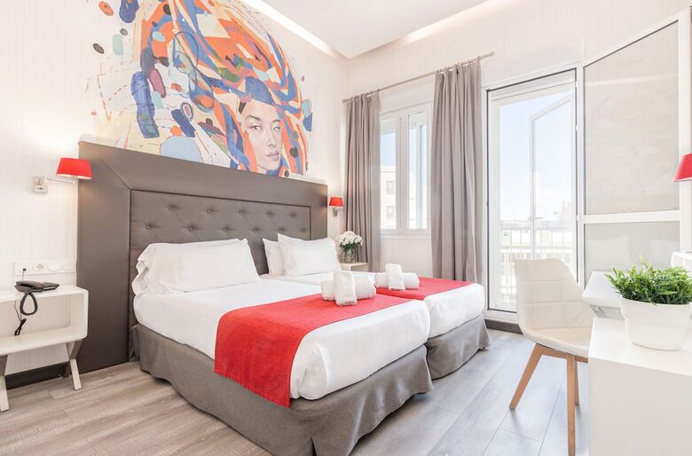 Hotel Oh Nice Revellin Ceuta