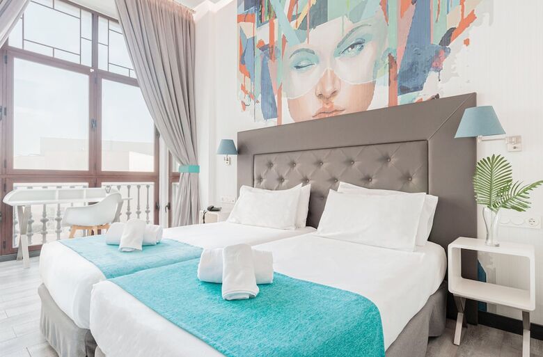 Hotel Oh Nice Revellin Ceuta