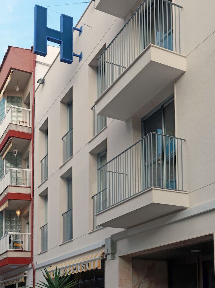 Pension Hostal Agust�