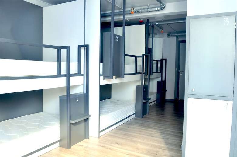 Hostal Quartier Bilbao Hostel
