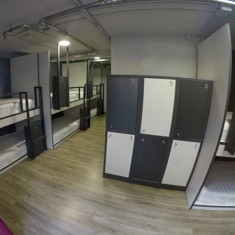 Hostal Quartier Bilbao Hostel