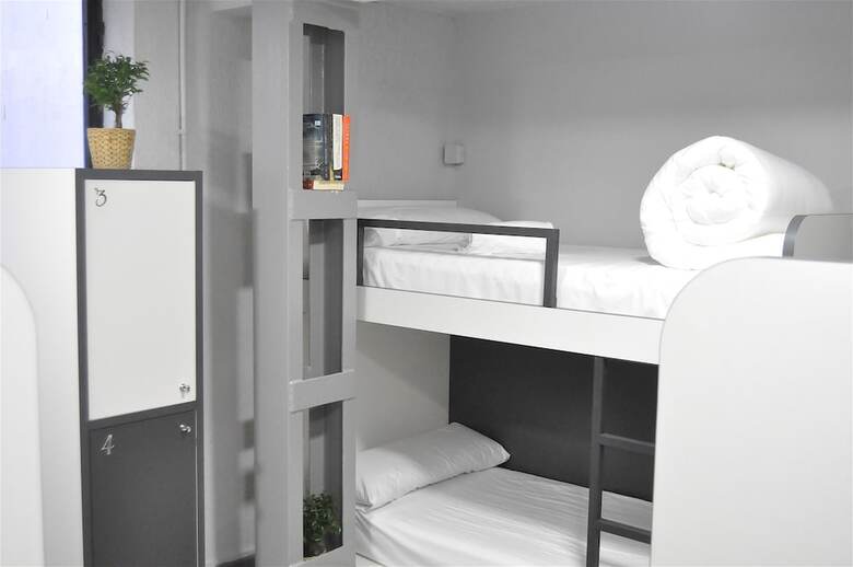 Hostal Quartier Bilbao Hostel