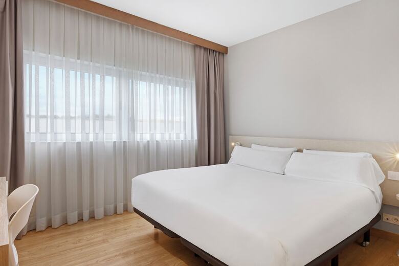 B&B Hotel Logro�o Las Ca�as
