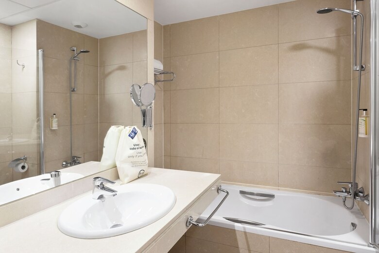B&B Hotel Logro�o Las Ca�as