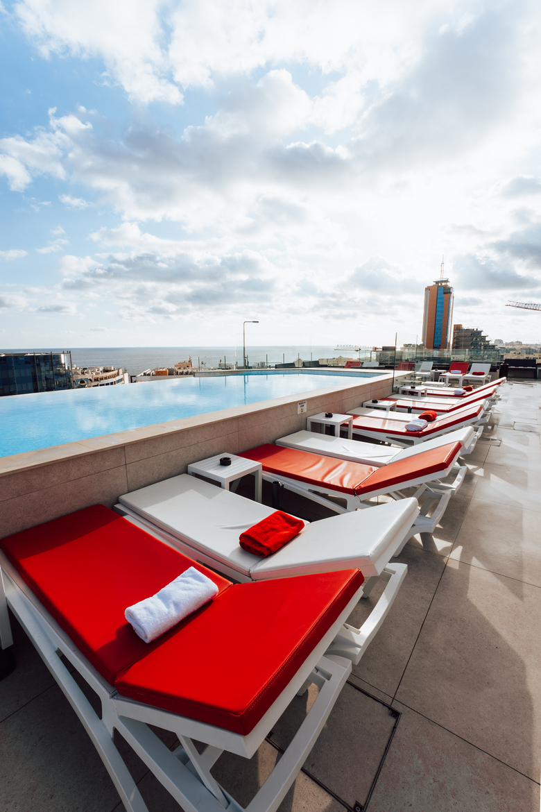 So City Hotel