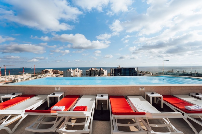 So City Hotel