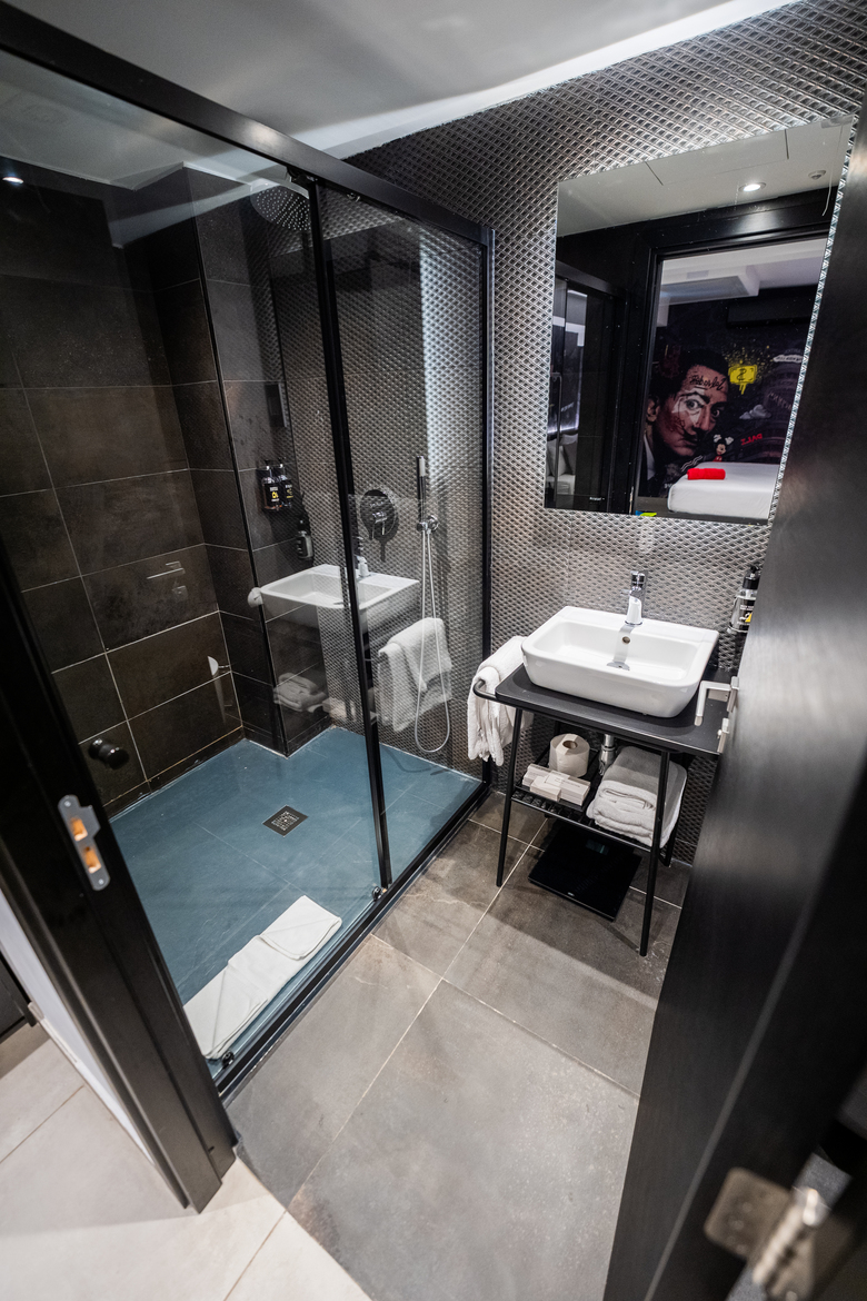 So City Hotel