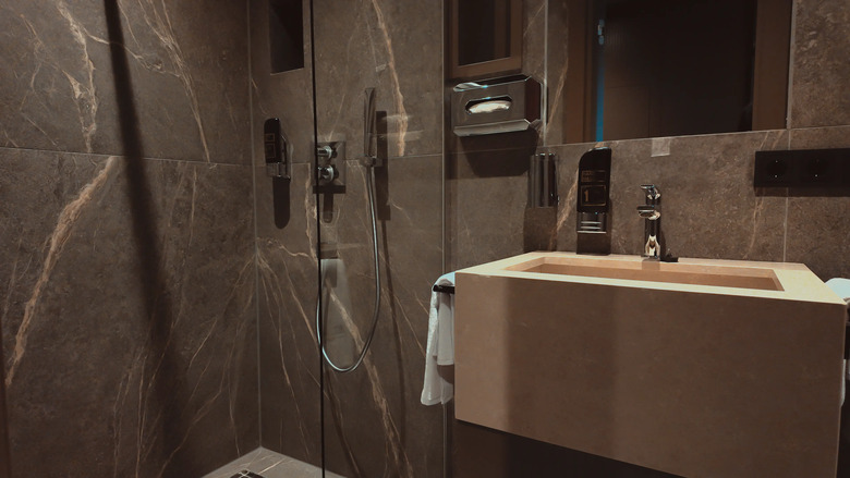 Bellman Hotel