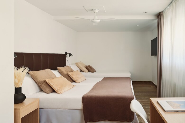 Hostal Hotel Met Pamplona