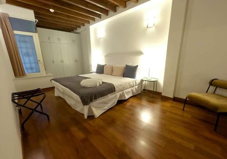Aparthotel Isa Granada