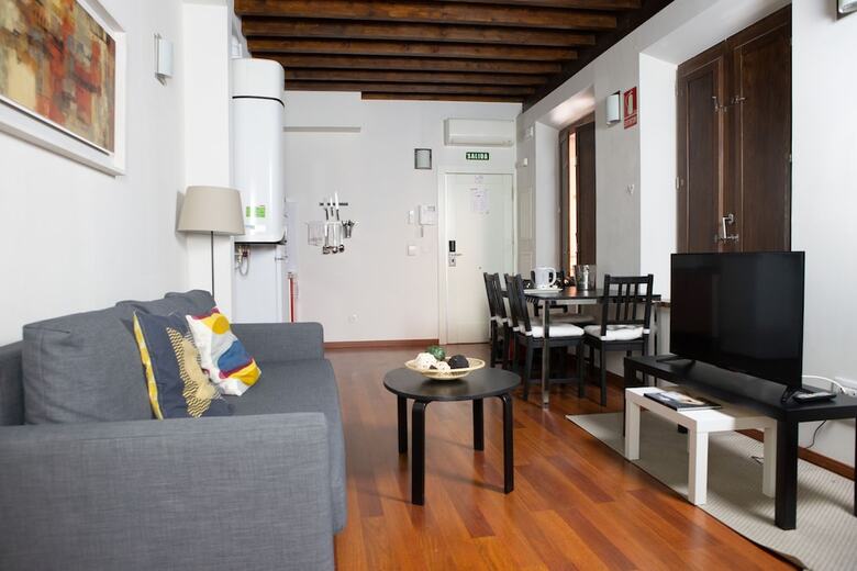 Aparthotel Isa Granada