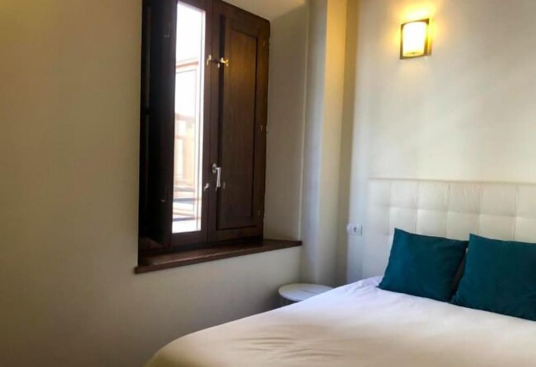 Aparthotel Isa Granada