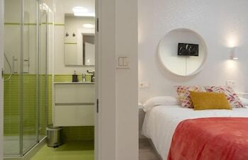 Hostal Vizcainos Home Away