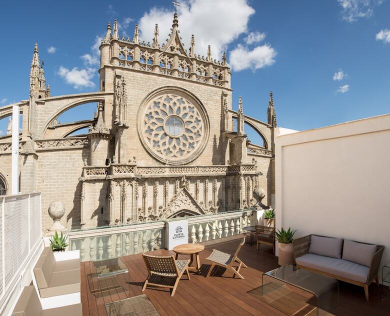 Aparthotel Puerta Catedral Suites