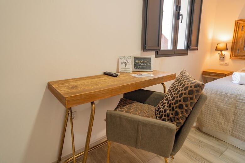 Hotel Center Suites San Eloy