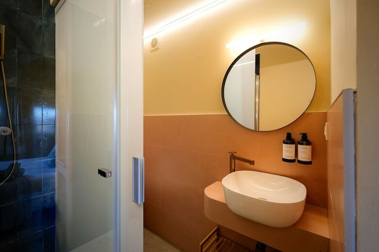 Hotel Boutique Calagneta - Art I VI