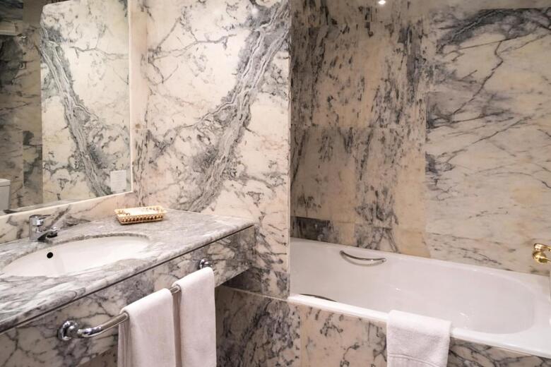 Hotel Checkin Basic Le�n Norte