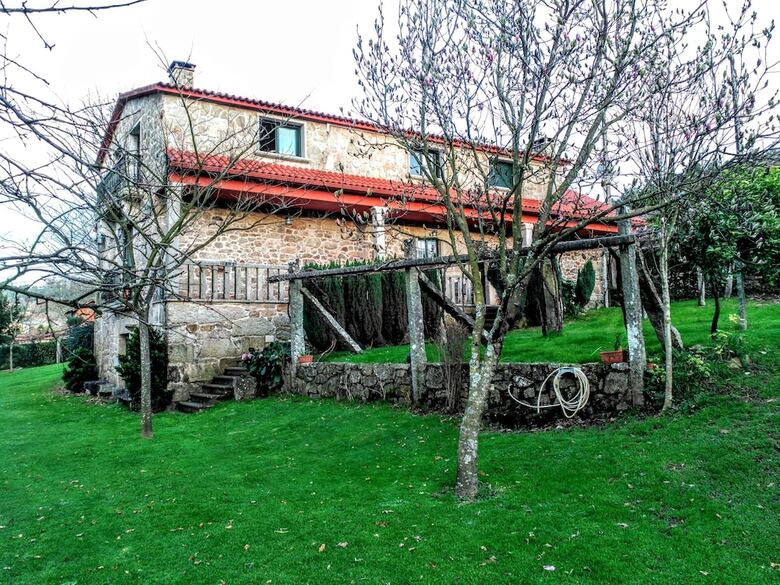 Casa Rural Os Carballos