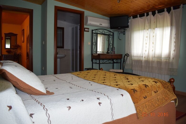 Casa Rural Os Carballos