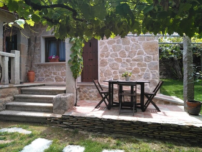 Casa Rural Os Carballos