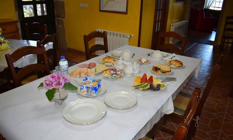 Casa Rural Os Carballos